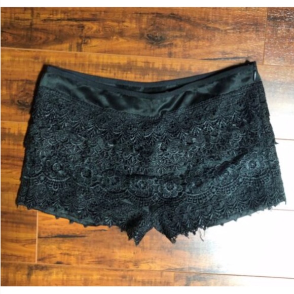 Runway Steampunk Black Embroidery Tiered Shorts